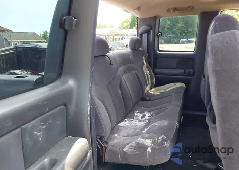 2000 GMC Sierra 1500 Sle from USA, damaged, VIN 2GTEC19V8Y1234226